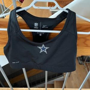 Nike Dallas black sports bra size M
